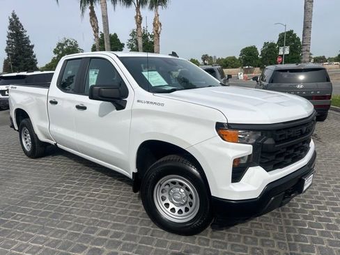 Used 2022 Chevrolet Silverado 1500 W/T w/ Trailering Package AWD/4WD image 1