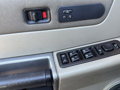 Used 2003 HUMMER H2 AWD/4WD image 12