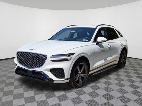 Used 2025 Genesis GV70 3.5T Sport w/ Sport Advanced Package AWD/4WD image 2