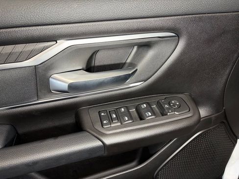 New 2026 RAM 1500 4x4 Crew Cab image 15