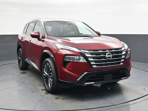 Used 2025 Nissan Rogue Platinum w/ Platinum Premium Package image 1