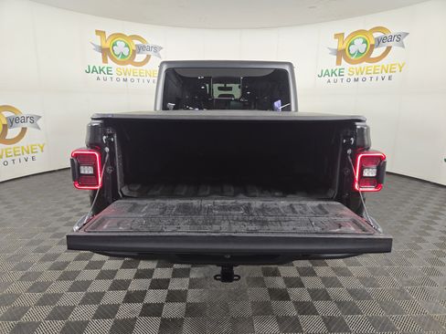 Used 2021 Jeep Gladiator Mojave AWD/4WD image 34