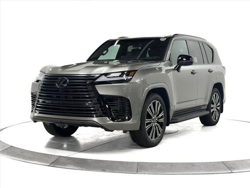 New 2026 Lexus LX 600 4WD w/ Luxury Package image 3