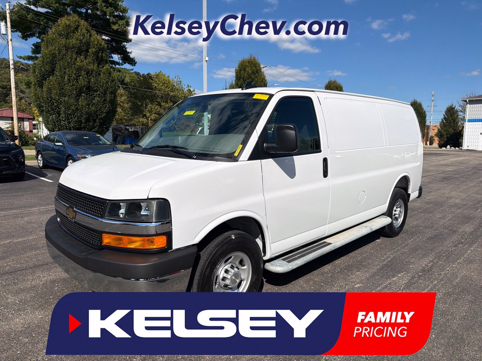 Used 2025 Chevrolet Express 2500 w/ Driver Convenience Package RWD image 1