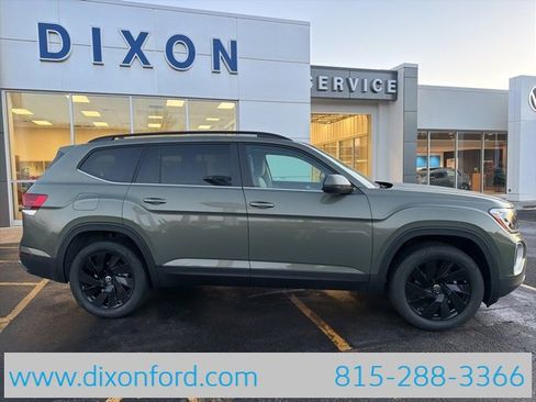 New 2026 Volkswagen Atlas SE image 8