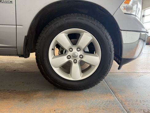 Used 2023 RAM 1500 Classic SLT AWD/4WD image 10