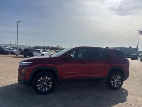 Used 2026 Chevrolet Equinox LT image 11