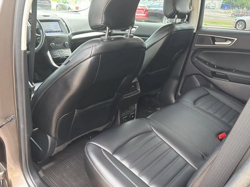 Used 2019 Ford Edge SEL w/ Equipment Group 201A AWD/4WD image 48