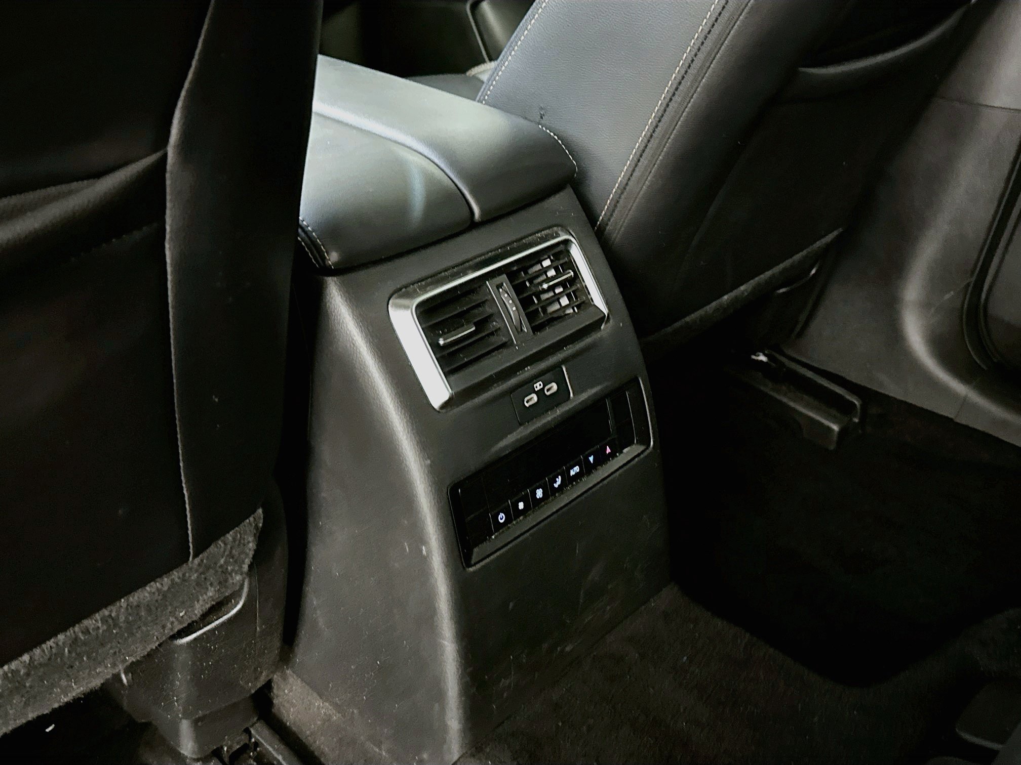 Used 2024 MAZDA CX-90 3.3 Turbo w/ Preferred Plus AWD/4WD image 29