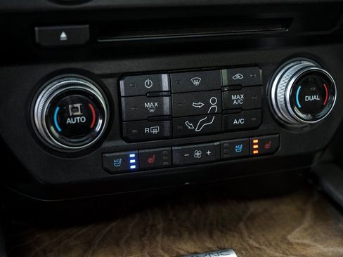 Used 2018 Ford F250 Limited w/ FX4 Off-Road Package image 30