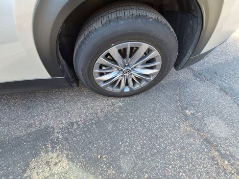 Used 2025 MAZDA CX-90 3.3 Turbo w/ Preferred Package image 10