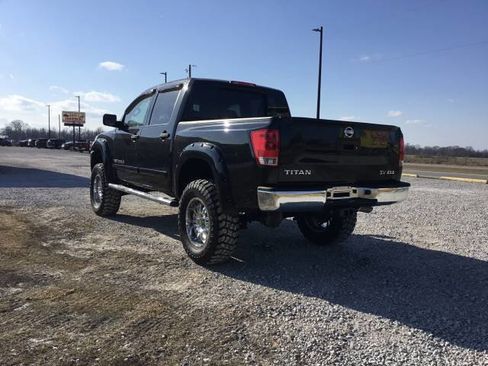 Used 2014 Nissan Titan SV image 5