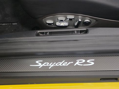 Certified 2025 Porsche 718 Boxster Spyder RS image 33