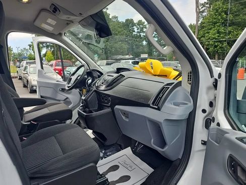 Used 2018 Ford Transit 150 XL RWD image 16
