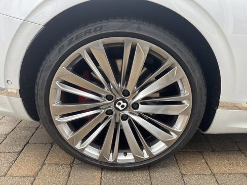 Used 2022 Bentley Continental GT Speed image 30