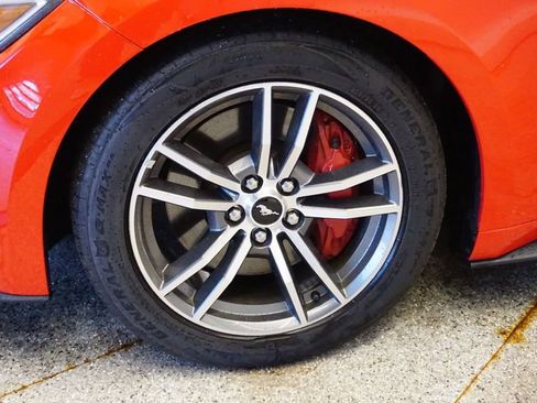 Used 2016 Ford Mustang GT Premium image 13