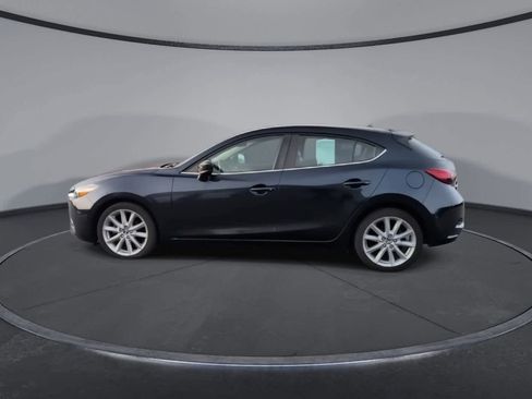 Used 2017 MAZDA MAZDA3 Touring image 5