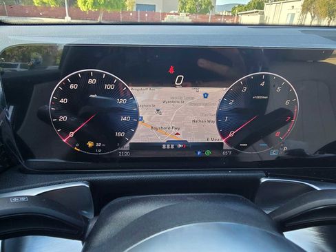 Certified 2025 Mercedes-Benz GLB 250 GLB 250 image 29