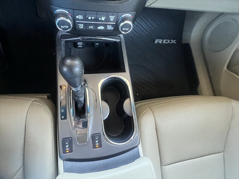 Used 2015 Acura RDX w/ Technology Package FWD image 34