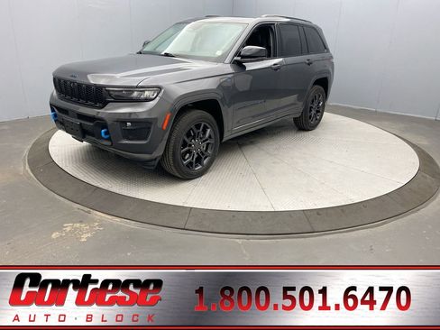 Used 2023 Jeep Grand Cherokee 30th Anniversary AWD/4WD image 1