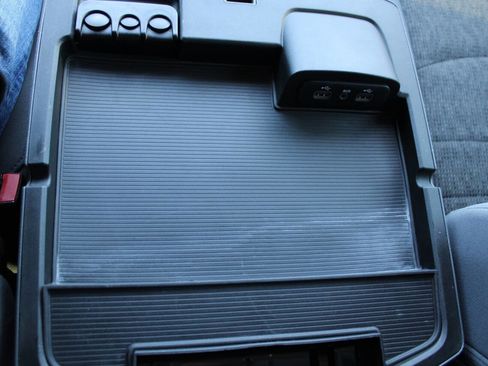 Used 2018 RAM 2500 Big Horn image 33