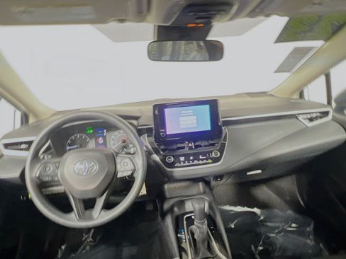 Used 2023 Toyota Corolla LE FWD image 30