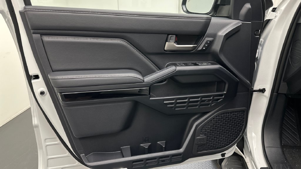 New 2026 Toyota 4Runner Limited AWD/4WD image 16