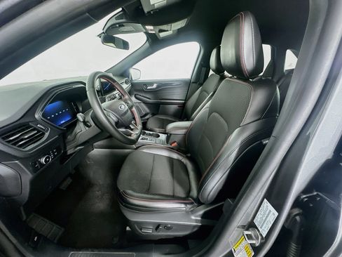 Used 2025 Ford Escape ST-Line Select AWD/4WD image 13