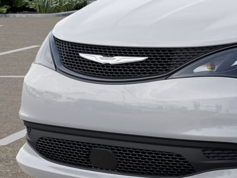 New 2026 Chrysler Voyager LX FWD image 11