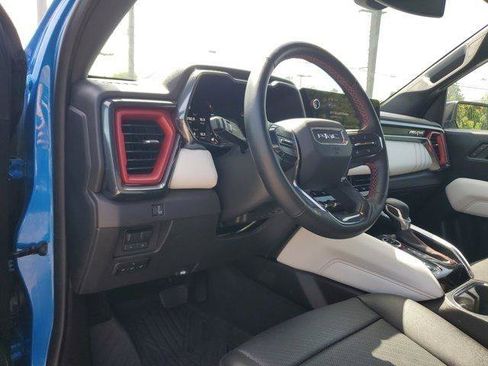 Used 2024 GMC Canyon AT4X w/ AT4X AEV Edition AWD/4WD image 17