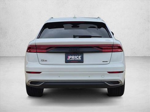 Used 2022 Audi Q8 Premium Plus AWD/4WD image 5