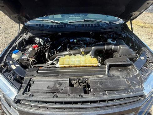 Used 2019 Ford F150 XLT w/ Equipment Group 302A Luxury AWD/4WD image 11