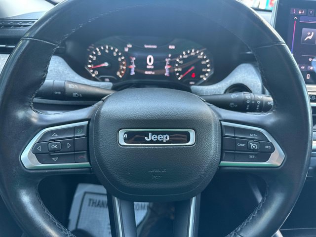 Used 2022 Jeep Compass Latitude AWD/4WD image 17