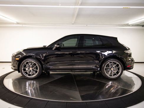 Certified 2026 Porsche Macan GTS AWD/4WD image 2