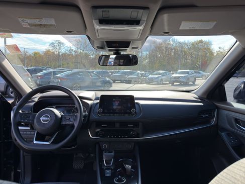 Certified 2023 Nissan Rogue SV image 28