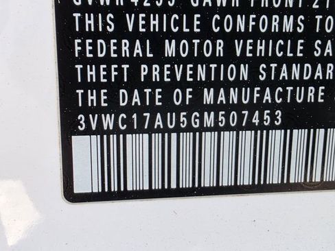 Used 2016 Volkswagen Golf Limited Edition image 29