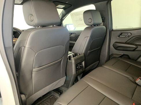 New 2024 Chevrolet Colorado LT w/ LT Convenience Package III image 41