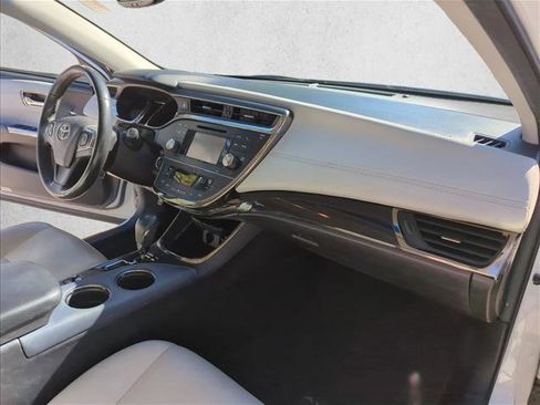 Used 2014 Toyota Avalon XLE Premium image 29