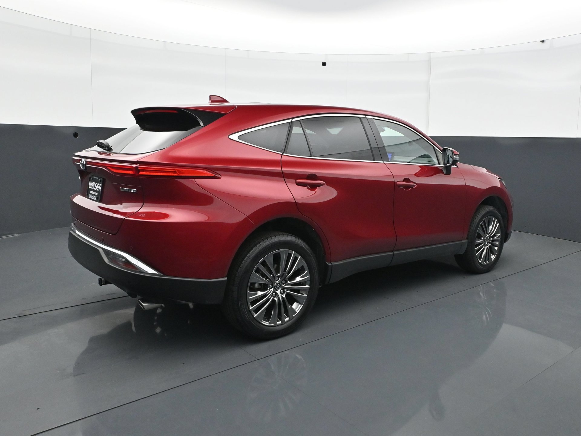 Used 2023 Toyota Venza Limited AWD/4WD image 7
