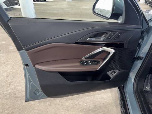 Certified 2025 BMW X2 xDrive28i image 17