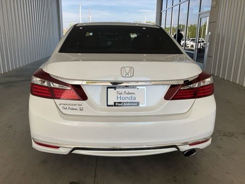 Used 2017 Honda Accord LX image 16