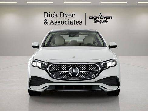 Used 2025 Mercedes-Benz E 350 Sedan image 15