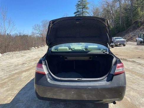 Used 2011 Toyota Camry FWD image 17