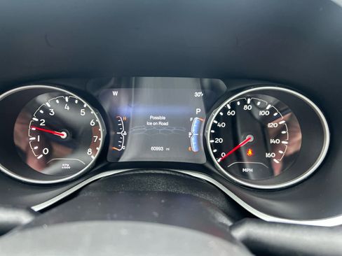 Used 2021 Jeep Compass Latitude image 13