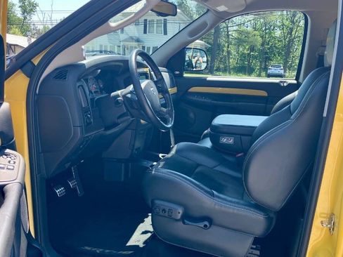 Used 2005 Dodge Ram 1500 Truck 2WD Regular Cab image 8