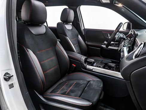 Used 2022 Mercedes-Benz GLB 35 AMG 4MATIC image 7