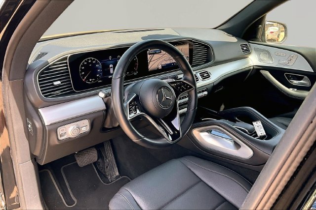 Used 2025 Mercedes-Benz GLE 350 4MATIC image 13