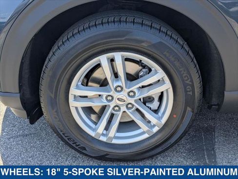 Used 2023 Ford Explorer XLT RWD image 9