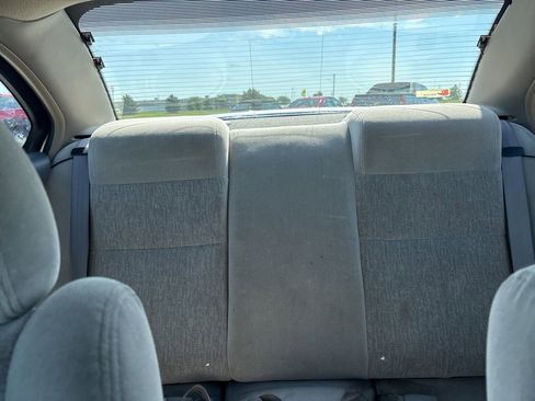 Used 2003 Oldsmobile Alero GL FWD image 35
