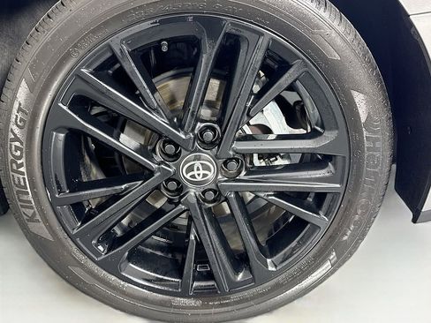 Used 2025 Toyota Camry SE image 35